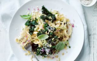 purple-kale-pasta-with-basil-1285373l1.jpg